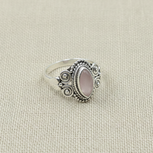 Bague en argent sterling 925 avec quartz rose naturel, faite à la main, style bohème, pierre marquise, design spirale vintage, bijoux pour femmes, cadeau de Noël pour elle - Product Image 3