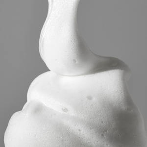 เมดิคิวบ์ เรด โฟม คลีนเซอร์ 120 มล. ควบคุมสิว ทำความสะอาดอย่างอ่อนโยน ขจัดสิ่งอุดตันในรูขุมขน ควบคุมความมัน ปลอบประโลมผิว ชุ่มชื้น ไม่ระคายเคือง - Product Image 3