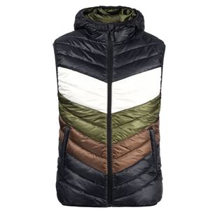 Gilet matelassé noir léger personnalisé pour hommes, gilet sans manches zippé pour l'hiver, gilet pour l'extérieur - Product Image 3