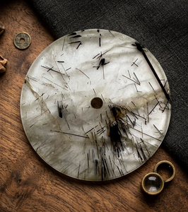 Fournisseur de grande quantité de cadran de montre en quartz rutile noir naturel, disque rond plat vert pour la fabrication de montres personnalisées de style suisse - Product Image 1