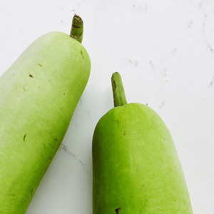 Courge en bouteille saine et fraîche pour la distribution en gros, idéale pour la cuisine, les soupes, les currys, les jus et les repas quotidiens - Product Image 3