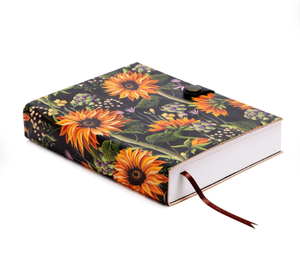 Diario de tapa dura floral hecho a mano, cuaderno con cubierta de cuero negro y patrón de girasol, con encuadernación de cuero y correa. - Product Image 2