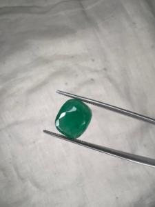 Émeraude naturelle zambienne de 4,45 carats, taille coussin, pierre précieuse en émeraude verte intense pour bagues, pendentifs, bijoux, vente en gros - Product Image 1