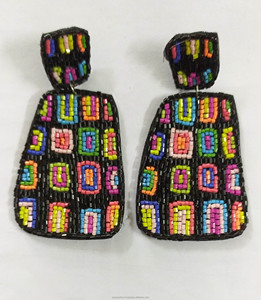 Pendientes Colgantes Bohemios Hechos a Mano con Cuentas de Semillas en Forma de Diamante Rojo Rosado, Ligeros, con Patrón Floral Geométrico, Unisex, Regalo de Moda - Product Image 4