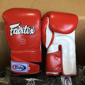 Meilleurs gants de boxe personnalisés en cuir de qualité supérieure, ajustement et marquage sur mesure pour les combattants professionnels - Product Image 3