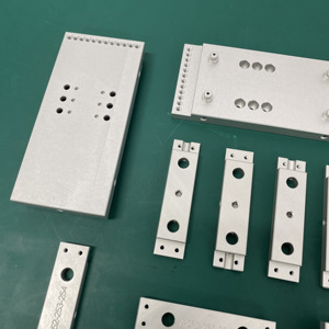 อุปกรณ์จับยึด CNC แบบกำหนดเอง อลูมิเนียม 6061-T6 ความแม่นยำสูง สำหรับงานกลึงอุตสาหกรรม ผู้ผลิต OEM ODM - Product Image 1