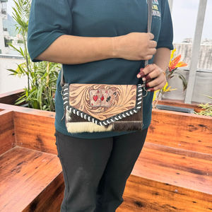 Monedero de cuero con pelo en la mano, billetera cruzada de cuero genuino occidental para billeteras Ases de cuero de vaca para mujer - Product Image 3