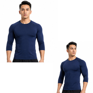 T-shirt de sport pour homme léger et extensible, séchage rapide, respirant, personnalisable avec logo, pour l'entraînement et la performance - Product Image 5