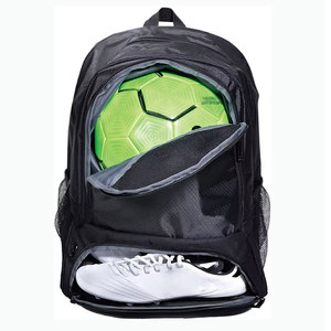 Mochila de Fútbol Moderna y Elegante con Diseño Versátil y Organizador Interno para Uso Diario de Atletas - Product Image 1