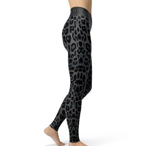 Pantalons de compression pour femmes entièrement sublimés, avec taille élastique de la plus haute qualité, leggings de yoga - Product Image 5