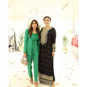 Ensemble haut et bas pour femme avec Dupatta pour fête - Product Image 3