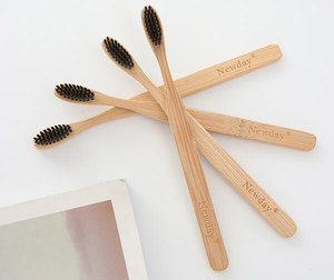 Brosse à dents en bambou avec logo personnalisé pour cadeaux d'entreprise en gros à prix compétitif - Product Image 4