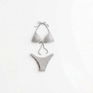 Haut de bikini noir pour femme avec cordon de serrage à l'avant et bretelles réglables, maillot de bain uni en spandex et polyester - Product Image 2