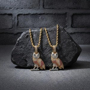 Collier pendentif hibou ICEQ JEWELLERY plaqué or 22 carats avec moissanite, breloque animale, bijoux de fête hip-hop unisexe - Product Image 1