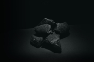 Carbón de Tamarindo Negro de Alta Calidad, Madera Dura en Trozos para Barbacoa, Combustible para BBQ, Alto Valor Calorífico 7000-8000 Kcal Kg - Product Image 3