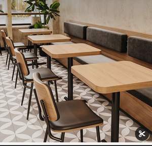 Ensemble de meubles de salle à manger en laiton de style Art déco moderne et luxueux, comprenant une table à manger et 4 chaises, durable, pour une utilisation décorative à la maison - Product Image 2