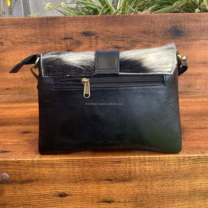 Sac à main en cuir de vachette naturel avec bandoulière en cuir de vachette Western Sac à main élégant à usages multiples au design unique - Product Image 5