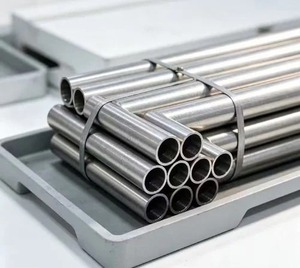 ท่อเหล็กสแตนเลสไร้รอยต่อ ซีรีส์ 300 ผิว BA รูปทรงกลม มาตรฐาน ASTM สำหรับงานอุตสาหกรรม - Product Image 4