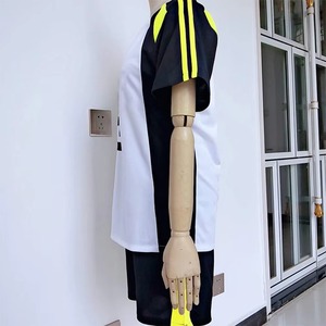 Uniforme de volley-ball respirant à manches courtes sur mesure de haute qualité avec logo personnalisé, dernier design de vêtements de sport unisexe - Product Image 5