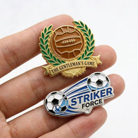 Cartoon-Anime-Stil Weltfußball-Emaille-Pin für Fans, Sammlerstücke, Anstecknadel, Fußball-Meisterschaft