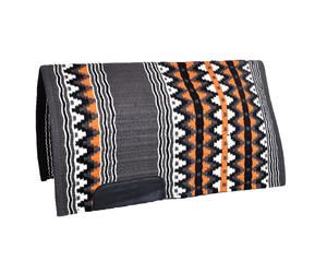 Tapis de Selle de Dressage Équestre Occidental Fait à la Main Dernière Conception Doublure en Tissu de Haute Qualité Taille et Couleur Personnalisables - Product Image 1