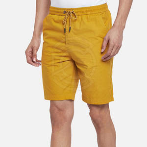 Pantalones cortos informales de verano para hombre, relajados, hechos con tela suave y ligera, diseñados para un movimiento cómodo en climas cálidos - Product Image 2