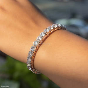 สร้อยข้อมือเพชรทองคำขาว 10KT พรีเมียมสำหรับผู้หญิง พร้อมลวดลายกรงเล็บดอกไม้สไตล์วินเทจ สำหรับงานปาร์ตี้พิเศษและชุดเจ้าสาว - Product Image 3