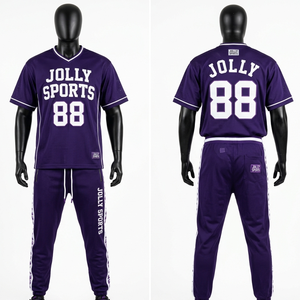 Conjunto de pantalón y camiseta de malla transpirable Elitemoisture, diseño de paneles laterales en violeta y blanco, estampado sublimado, logotipo personalizado, conjunto corto para hombre. - Product Image 4