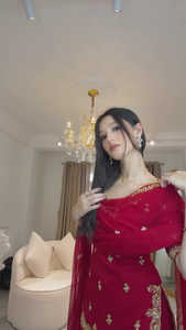 Conjunto de Top y Sharara Rojo de Faux Georgette, Top Bordado con Hilo de Faux Georgette Puro y Lentejuelas, y Sharara con Dupatta - Product Image 3