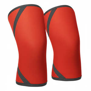 Las mangas de compresión flexibles para levantamiento de pesas mejoran la estabilidad de la rodilla durante las sesiones diarias de entrenamiento de piernas con alta resistencia. - Product Image 5