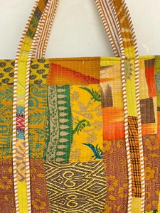 Bolsos de mano indios Acolchado Hecho a mano Bloque de algodón Impreso Bolso de compras de hombro grande Mujer - Product Image 3