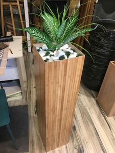Vase mural en bois massif et bambou fait main, design moderne et luxueux, écologique, durable, décoration de salon, élégance naturelle, collection - Product Image 3