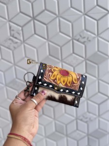 Western Style Cowhide <b>Leather</b> Wristlet Coin Purse for Women New Hand <b>Tooled</b> Carving Multi-Use Mini Wallet with Gift Features - Product Image 2