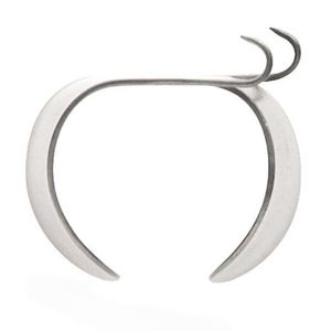 Millard Thimbel 18mm Gancho Izquierdo Simple – Instrumento de Cirugía Plástica de Alta Calidad para Procedimientos Faciales y Cosméticos de Precisión - Product Image 3