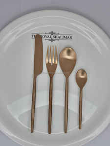 Juego de cuchara y tenedor de acero inoxidable chapado en oro hecho a mano pulido de espejo de latón para bodas al por mayor a granel de la India - Product Image 4