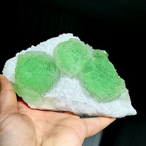 Vente en gros de spécimens minéraux uniques en fluorite naturelle, collection de cristaux de fluorite verte avec cristaux pour la fabrication de bijoux - Product Image 4