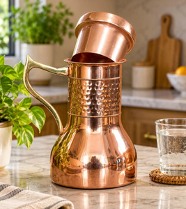Carafe à eau vintage en cuivre gaufré de qualité supérieure, écologique, avec bouton et poignée en laiton, idéale pour la maison, les voyages et les fêtes. - Product Image 1