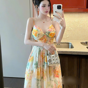 เดรสยาวแขนสั้นผ้าไหมสำหรับผู้หญิง สไตล์เจ้าหญิง เซ็กซี่ เรียบหรู ใส่สบาย เหมาะสำหรับงานต่างๆ - Product Image 2