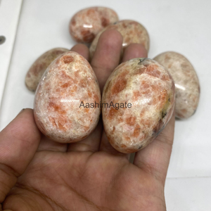 Œuf de cristal de pierre de soleil naturelle poli, pierre précieuse de guérison pour le Reiki, la méditation, les chakras et la décoration intérieure - Vente en gros - Product Image 1