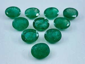 Esmeralda facetada de forma ovalada, piedra preciosa suelta, tamaños de 4x3mm a 8x6mm, lote calibrado para la fabricación de joyería - Product Image 4