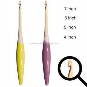 Ganchos de ganchillo de madera semicoloreados con agarre ergonómico y cómodo disponibles para pedidos comerciales al por mayor y a granel - Product Image 3