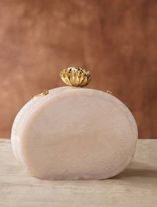 Sacs à main de soirée et de mariage en résine blanche faits à la main avec perles et motifs géométriques, chaînes magnétiques multicolores - Product Image 4