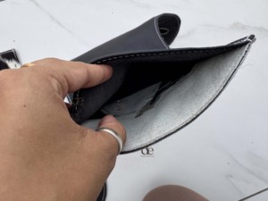 Chaussette de Noël personnalisée en cuir de vachette, décorée à la main, pour la famille, à suspendre au sapin ou au foyer, sac cadeau pour la fête - Product Image 6