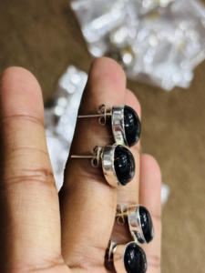 Excellente Qualité Boucles D'oreilles Paire Onyx Noir 925 Argent Sterling 100% Naturel Cabochon Lunette Réglage Forme Ovale Bijoux Faits À La Main - Product Image 2