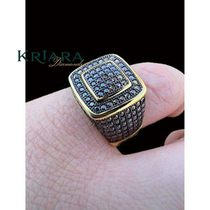 Bague signet pour homme en argent 925 plaqué or jaune avec diamant noir, design géométrique, taille brillant rond, pour usage quotidien - Product Image 4