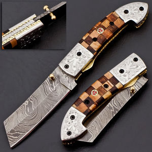 Couteau pliant à double lame en acier Damas fait main avec manche gravé pour le camping, la chasse et les usages utilitaires en extérieur - Product Image 3