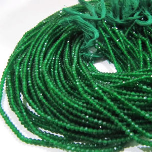Perles d'émeraude naturelle rondes facettées 2 mm micro-facettées, brin de 13 pouces - Product Image 1