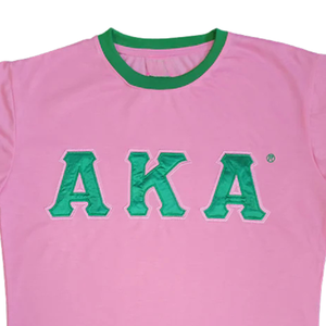 Camiseta AKA Pink Ringer con ribete verde y letras griegas bordadas, camiseta informal para mujer, color rosa y verde - Product Image 6