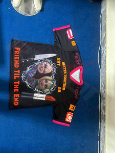 Maillot de football personnalisé sublimé à col en V et manches courtes pour homme, noir, rose, orange, imprimé graphique, séchage rapide, en maille, pour le sport - Product Image 6