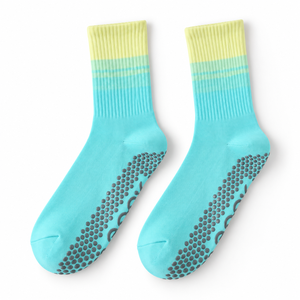 Modern Customizable Stainless Steel Promotional <b>Gift</b> Set with Gradient Water <b>Bottle</b> Socks Keychain and Accessories in Pastel <b>Box</b> - Product Image 3